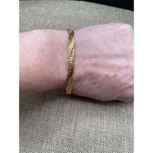 Vintage Trifari Gold Tone Woven Chain Bracelet